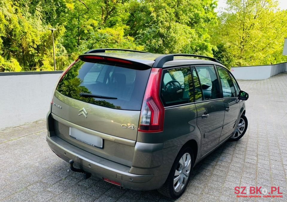 2007' Citroen C4 Grand Picasso photo #4