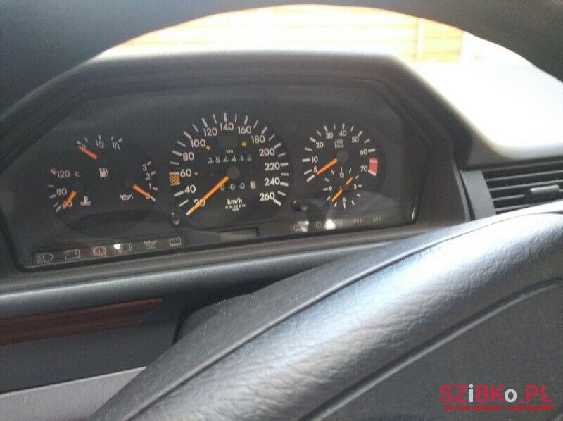 1996' Mercedes-Benz W124 photo #5