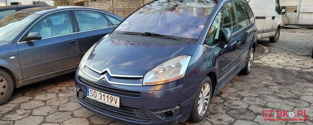 2009' Citroen C4 Grand Picasso photo #6