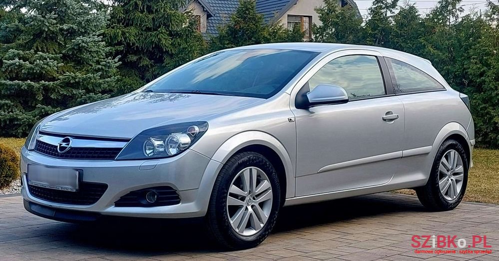 2010' Opel Astra 1.6 Innovation photo #2