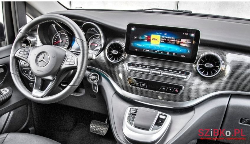 2021' Mercedes-Benz Klasa V photo #1