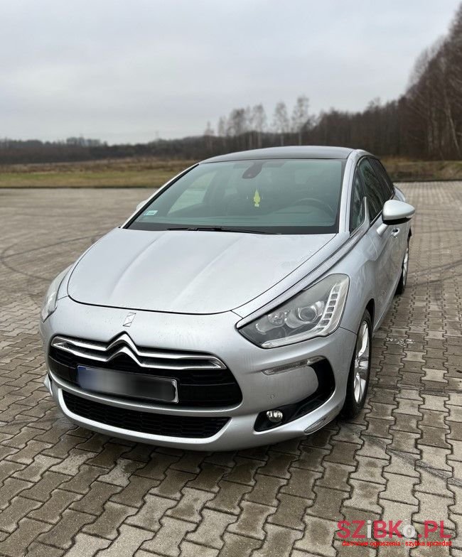 2012' Citroen DS5 photo #1