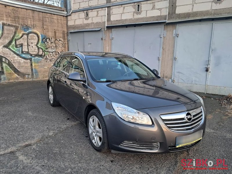 2011' Opel Insignia 2.0 Cdti Sport photo #3