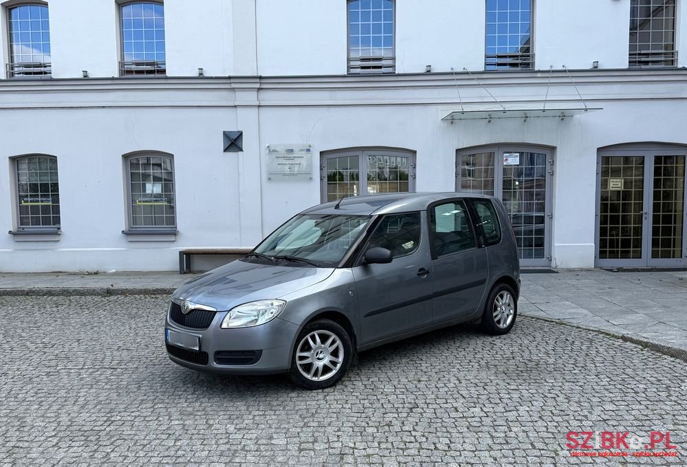 2009' Skoda Roomster photo #1