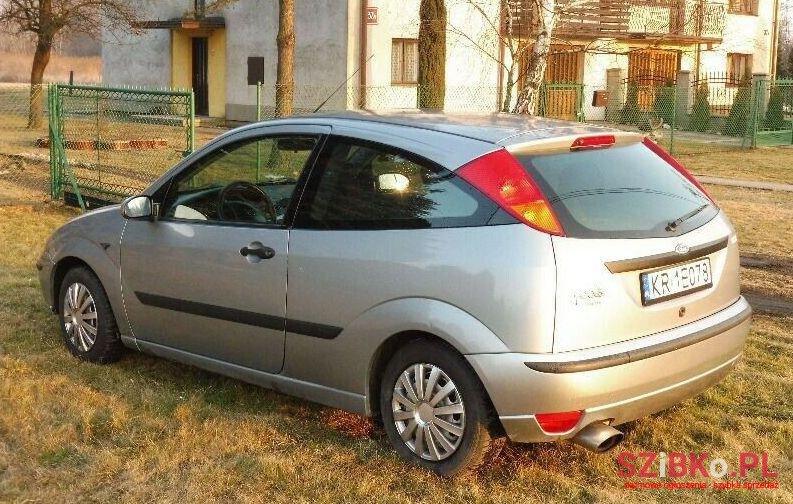 2002' Ford Focus photo #1