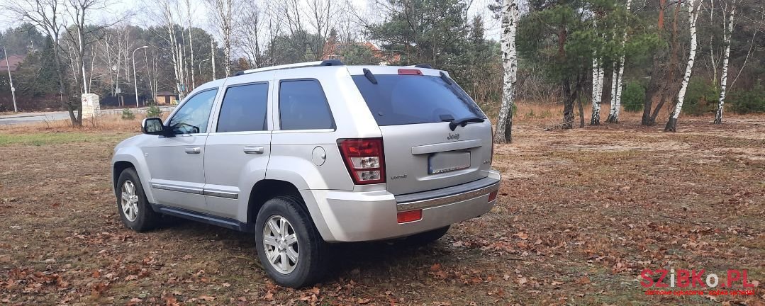 2008' Jeep Grand Cherokee photo #4