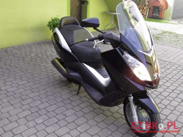 2008' Peugeot photo #1