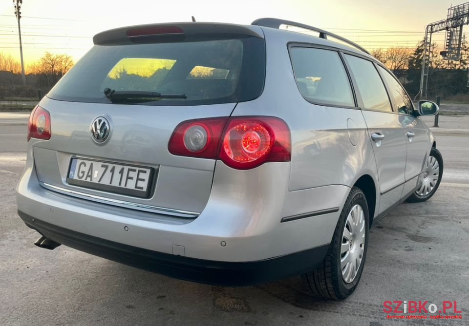 2006' Volkswagen Passat photo #3