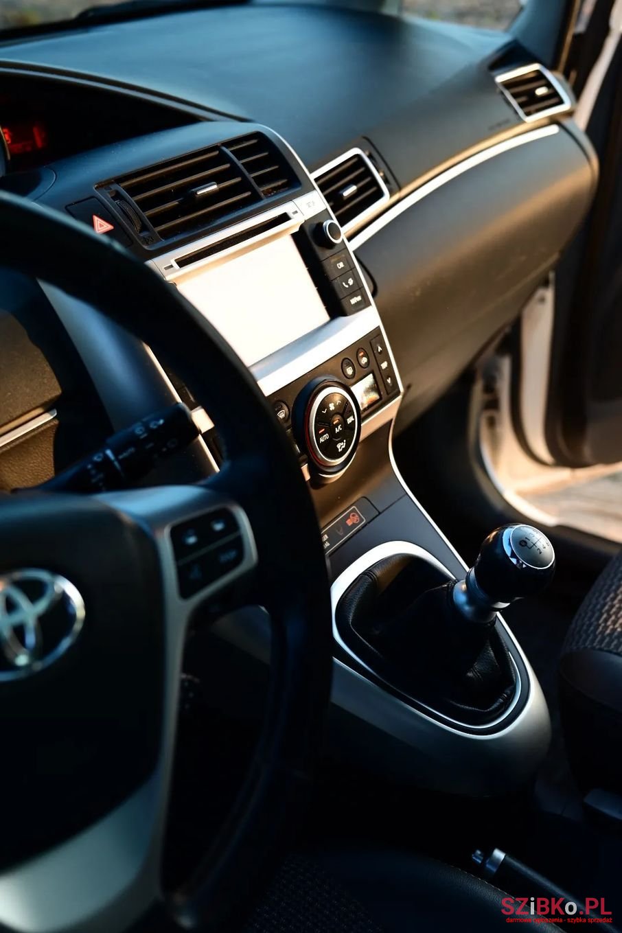 2013' Toyota Verso photo #6