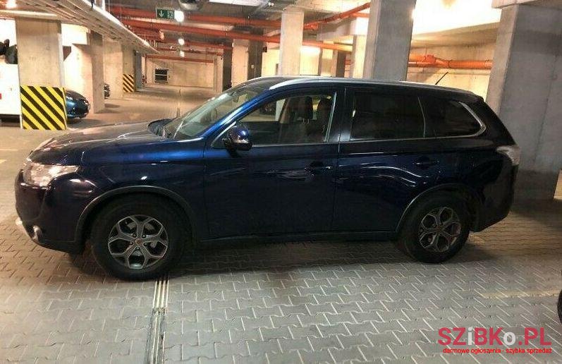2014' Mitsubishi Outlander photo #1