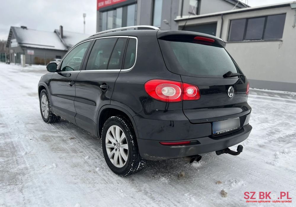 2009' Volkswagen Tiguan photo #6