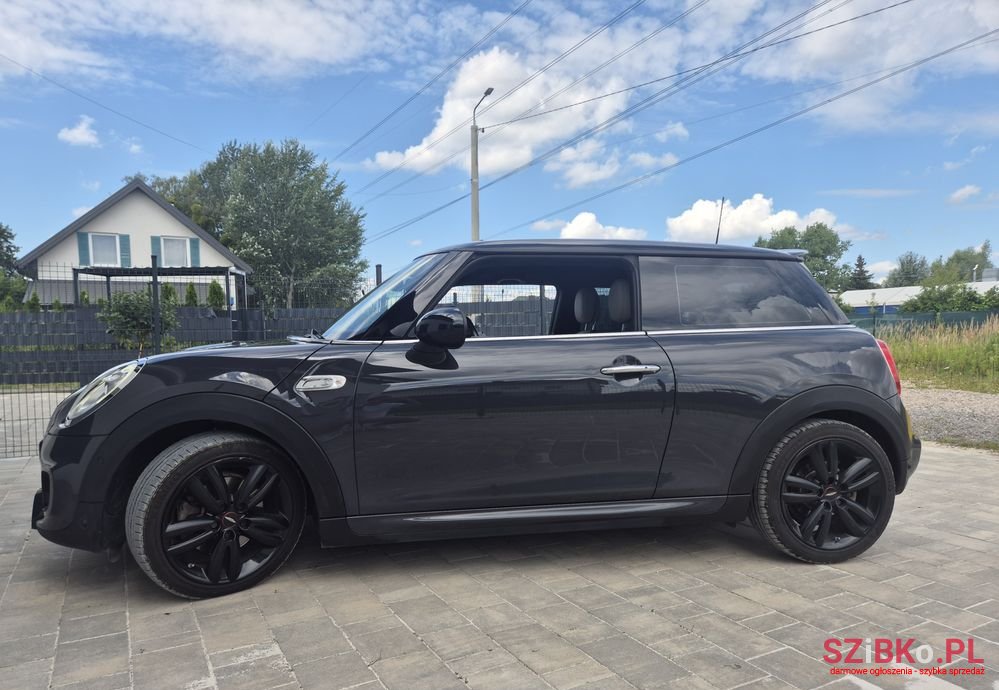 2017' MINI Cooper S Sport photo #1