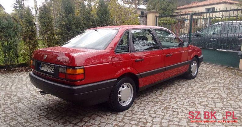 1991' Volkswagen Passat photo #2