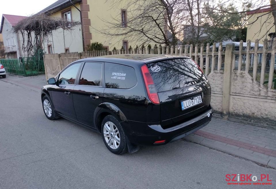 2008' Ford Focus photo #2