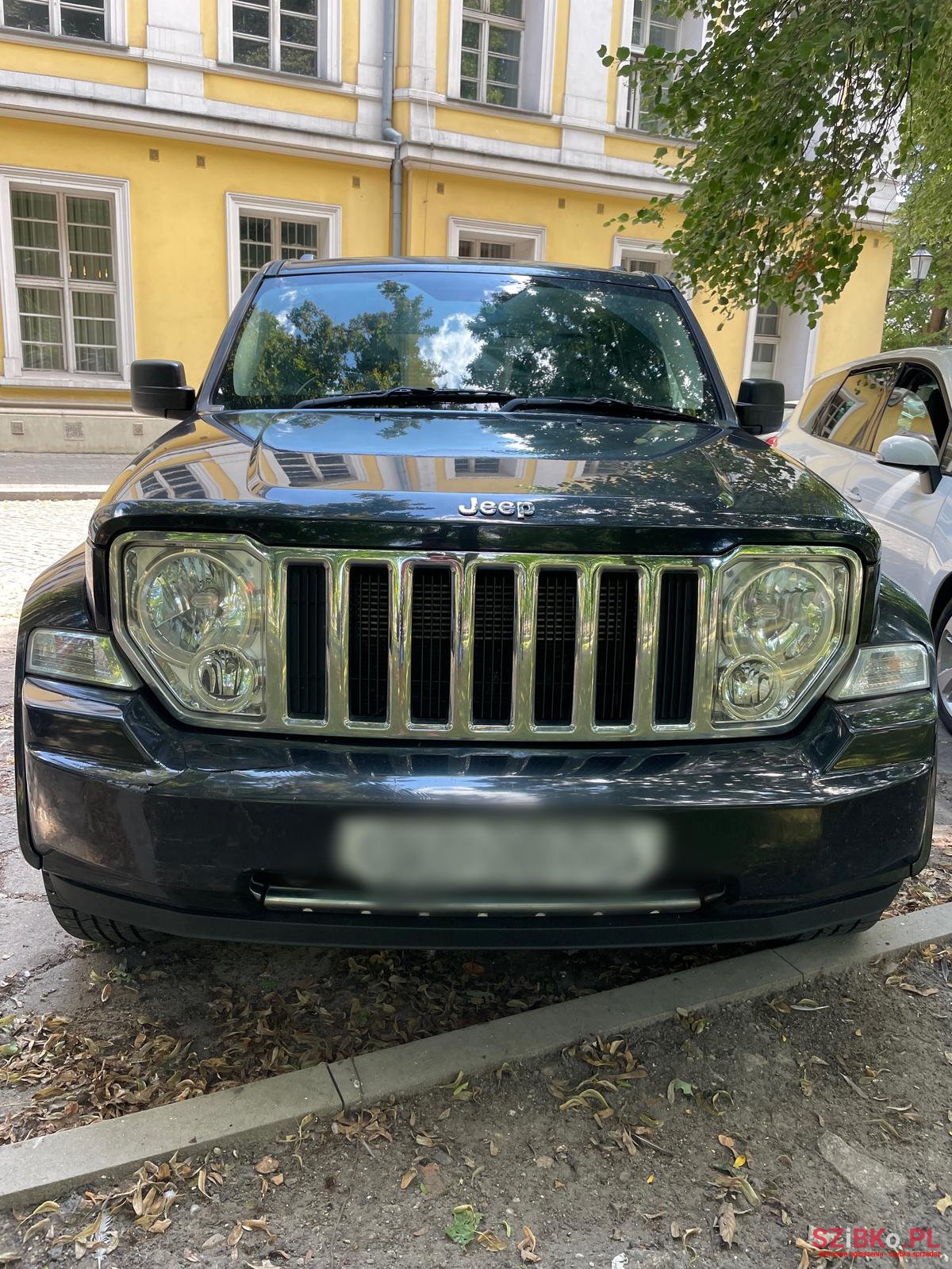 2010' Jeep Cherokee photo #1