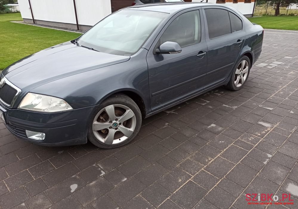 2007' Skoda Octavia photo #1