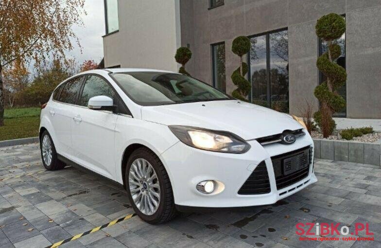 2011' Ford Focus photo #1