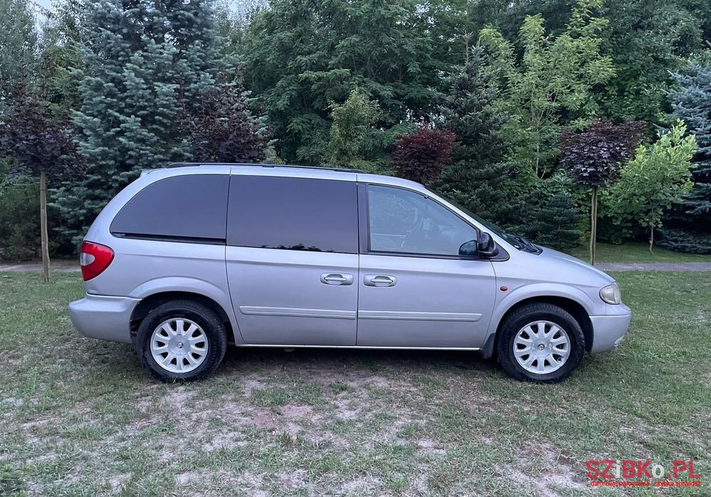 2003' Chrysler Voyager 2.5L Crd Lx photo #4