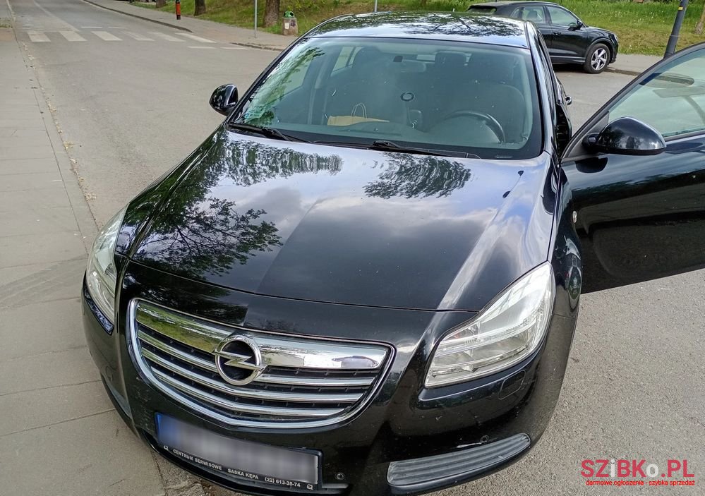 2011' Opel Insignia photo #1