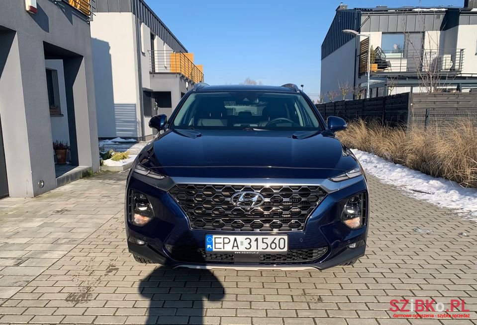 2020' Hyundai Santa Fe photo #2