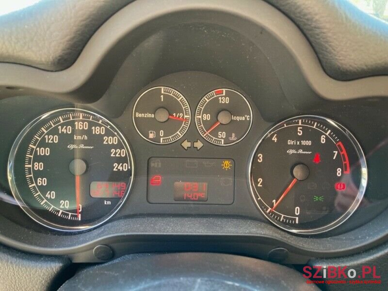 2006' Alfa Romeo 147 photo #3