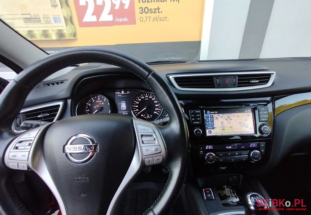 2015' Nissan Qashqai 1.6 Dig-T Tekna photo #5
