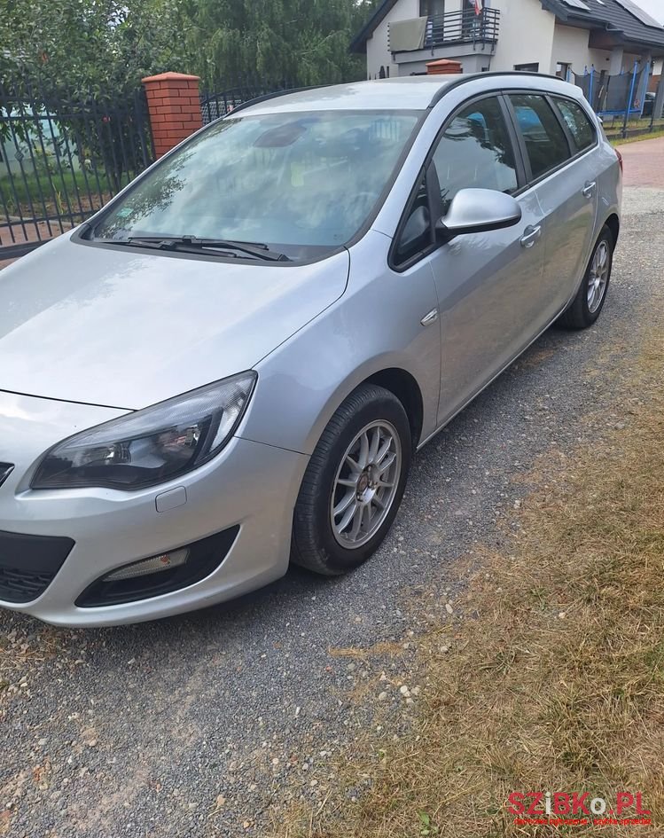 2012' Opel Astra Iv 1.4 T Sport photo #1