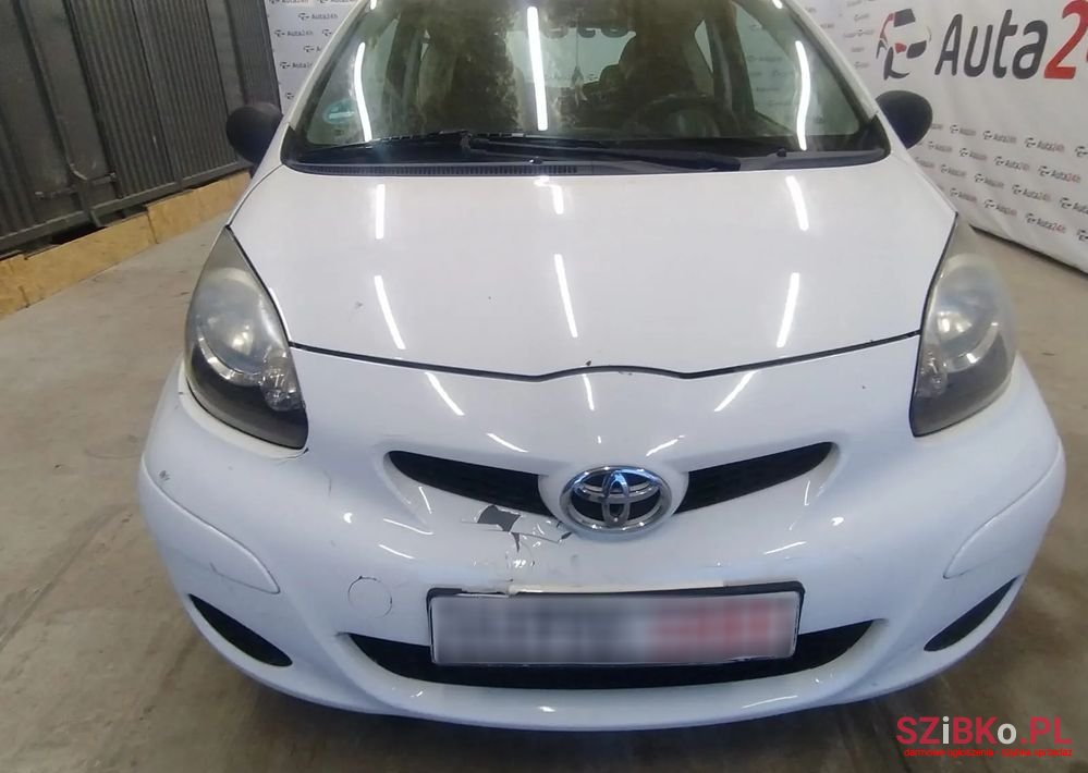 2011' Toyota Aygo 1.0 Vvt-I photo #5