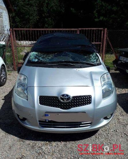 2007' Toyota Yaris photo #1