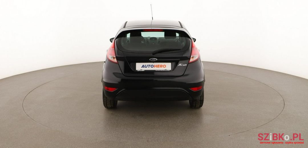 2014' Ford Fiesta photo #4