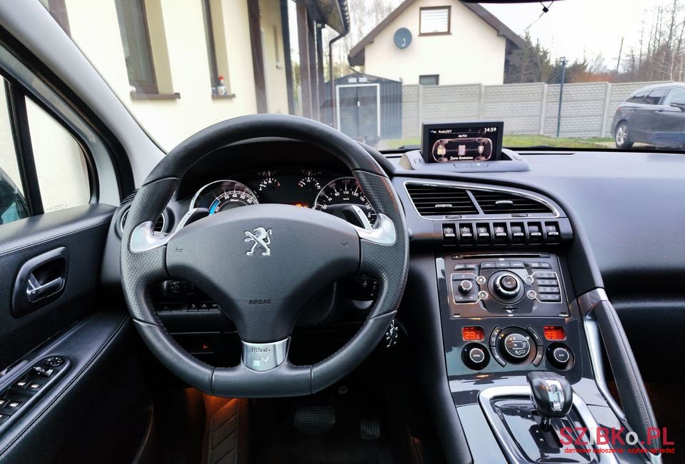 2012' Peugeot 3008 photo #6