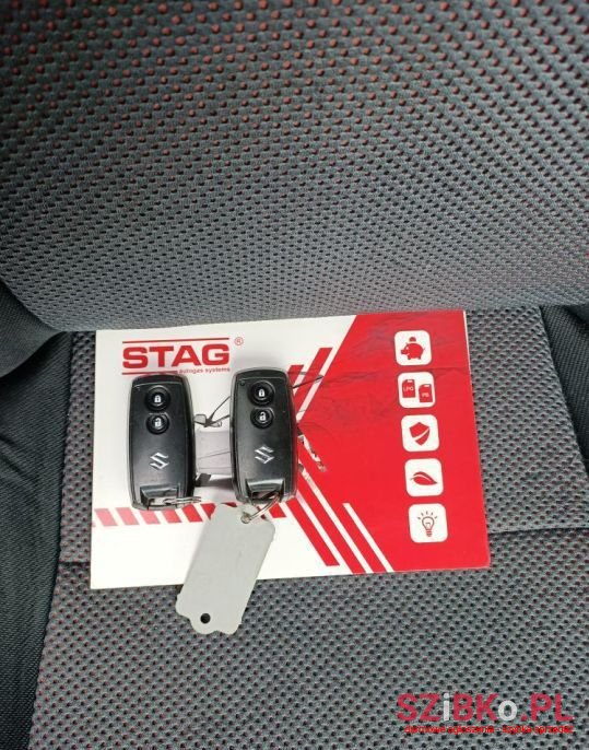 2012' Suzuki SX4 photo #6