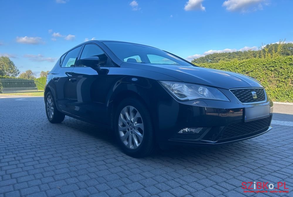 2012' SEAT Leon photo #1