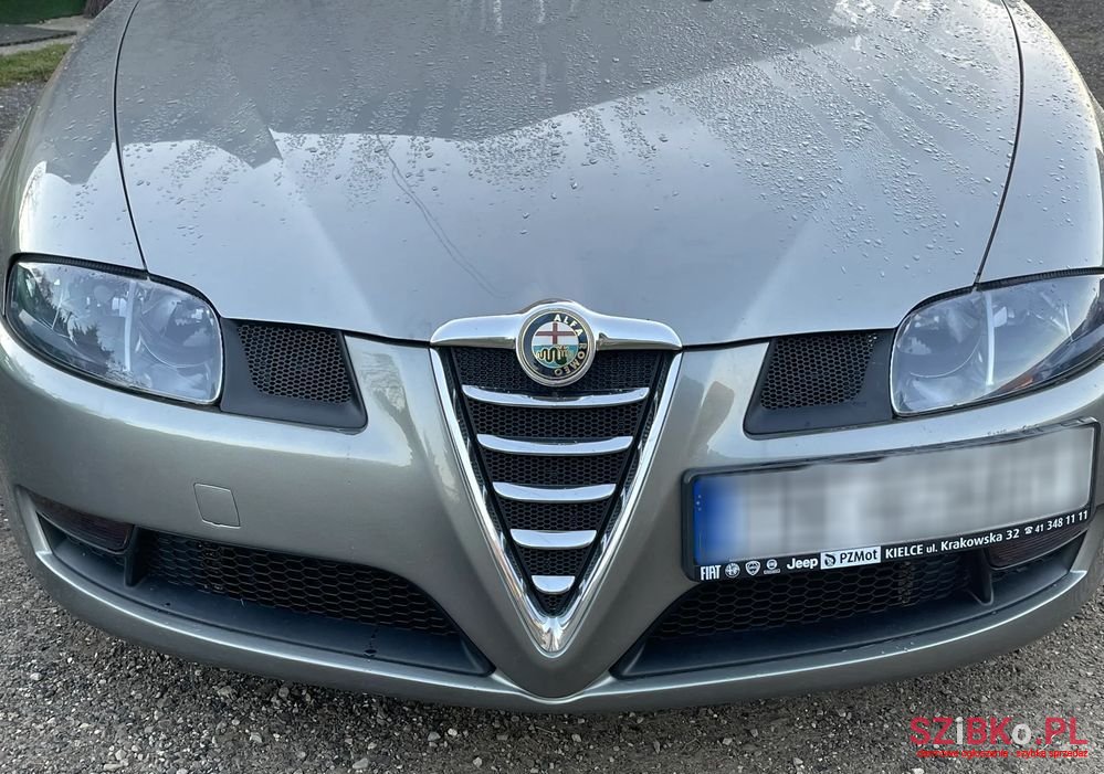 2005' Alfa Romeo GT photo #6