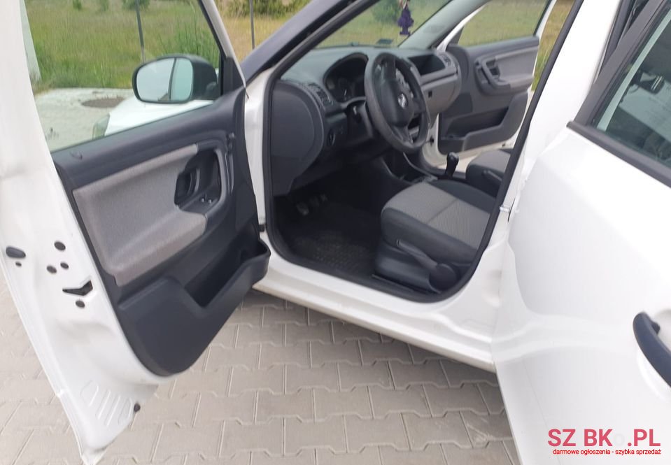 2014' Skoda Fabia photo #6