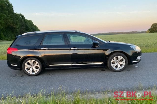 2010' Citroen C5 photo #3