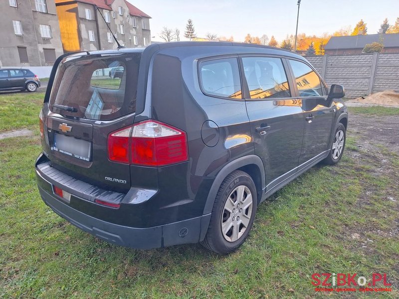 2013' Chevrolet Orlando 1.8 Ls photo #2