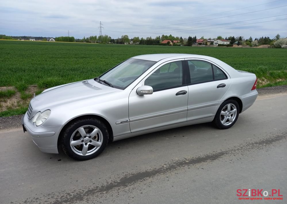 2003' Mercedes-Benz C-Class photo #6