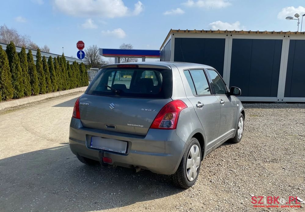 2007' Suzuki Swift photo #5