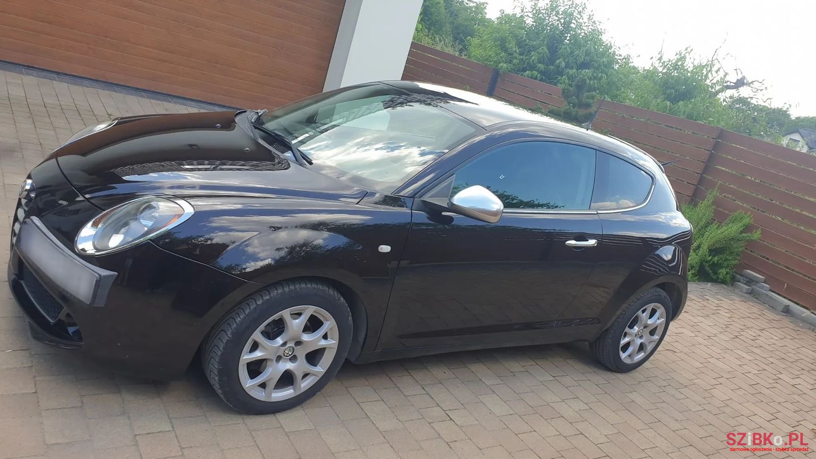 2014' Alfa Romeo MiTo photo #2