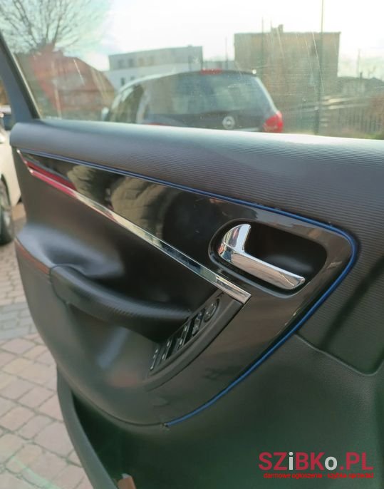 2008' Citroen C4 Grand Picasso photo #3