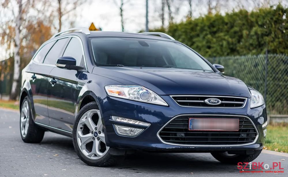 2011' Ford Mondeo photo #1