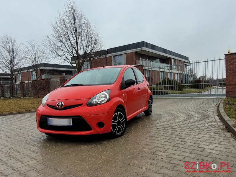 2013' Toyota Aygo photo #1