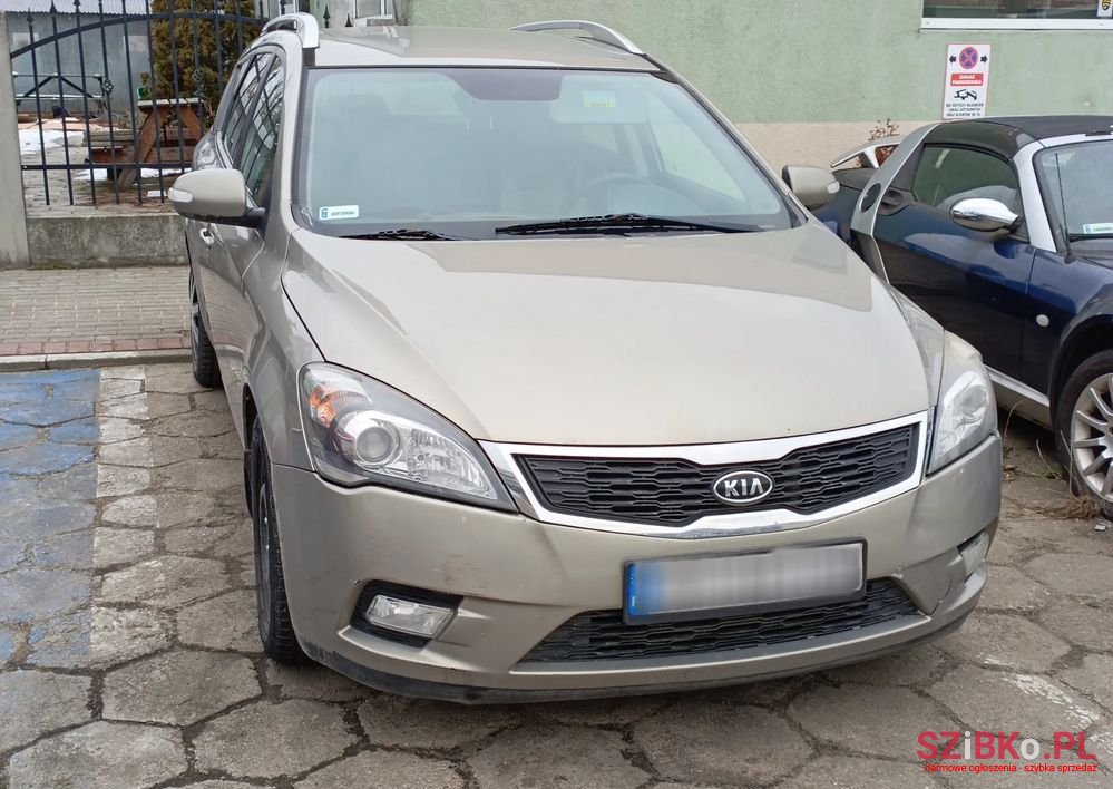 2010' Kia Ceed photo #2