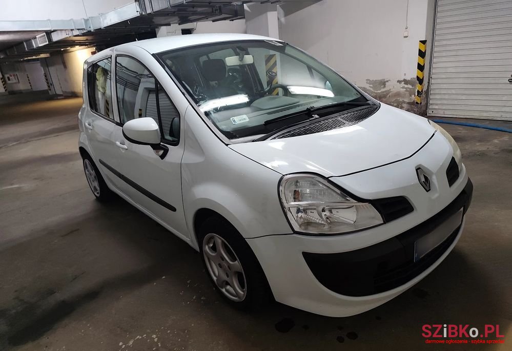 2011' Renault Modus photo #3