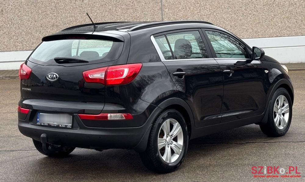 2011' Kia Sportage 1.6 Gdi 2Wd Attract photo #3