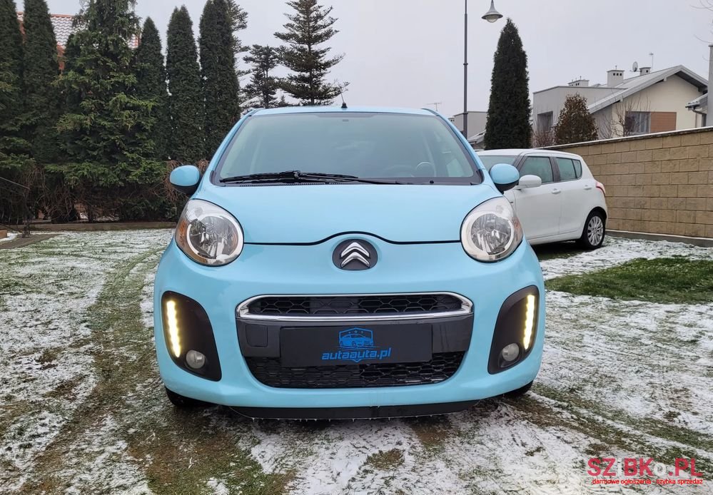 2013' Citroen C1 1.0 Exclusive photo #2