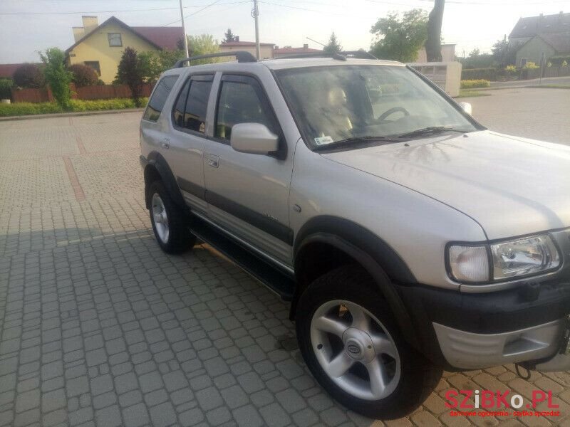 2004' Opel Frontera photo #4