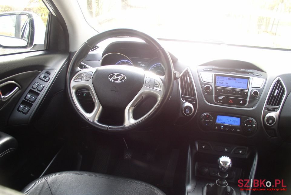 2011' Hyundai ix35 photo #5