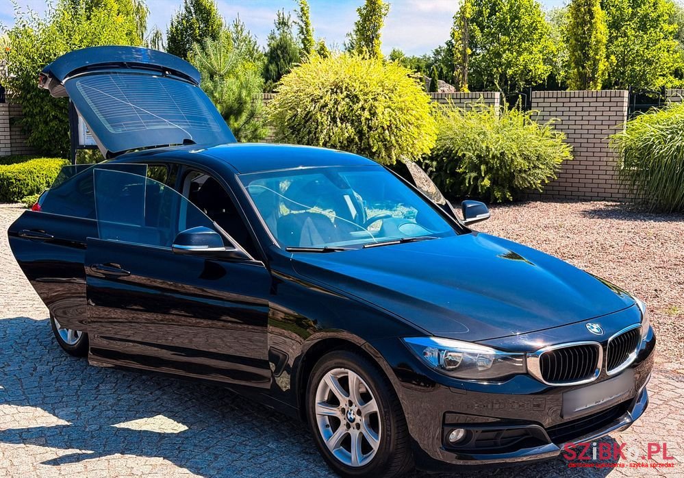 2015' BMW 3Gt 320D photo #5